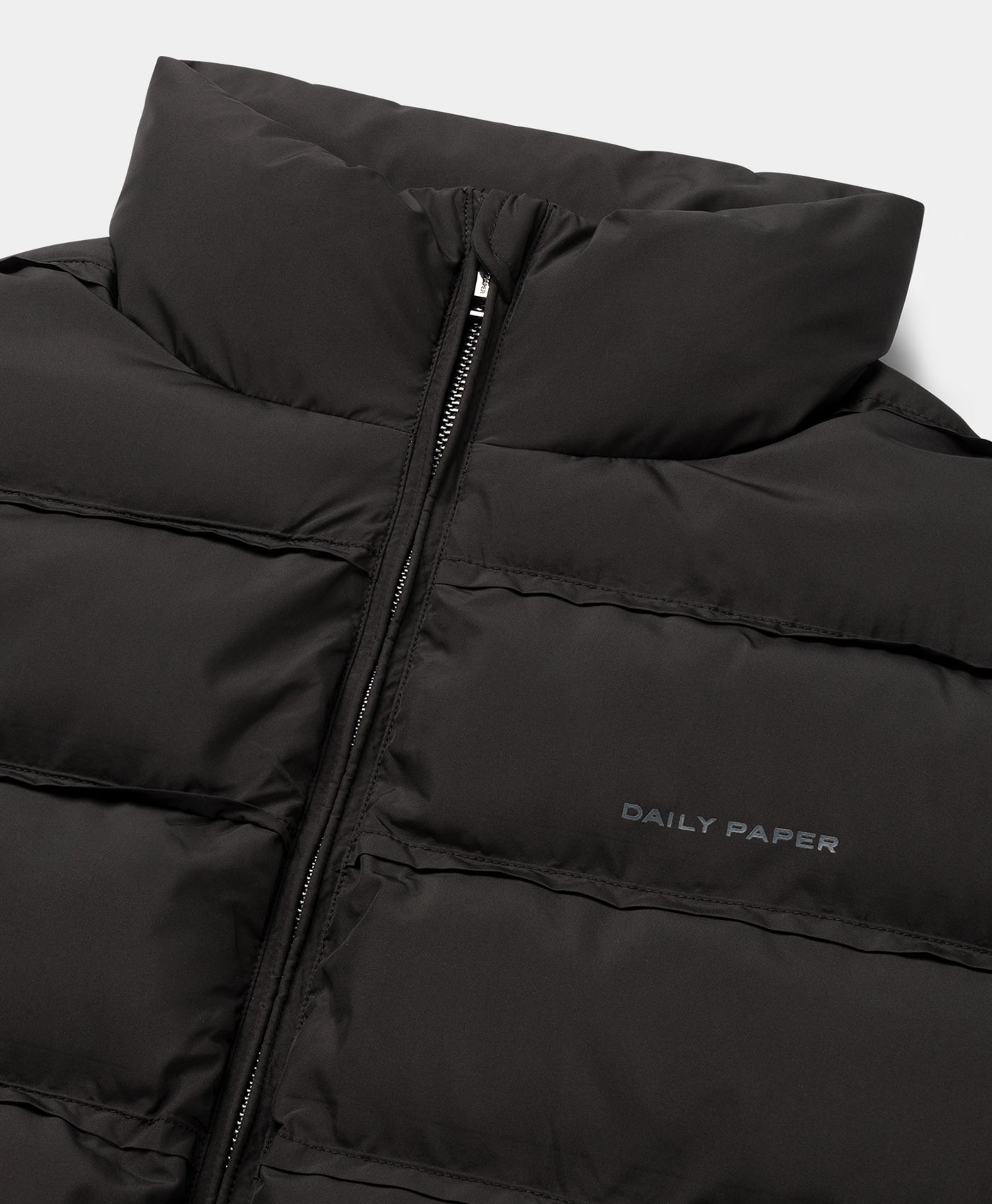 Black Relaxed Short Puffer